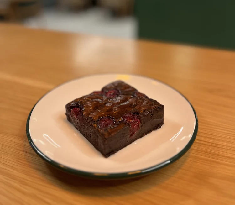 Vişneli Brownie